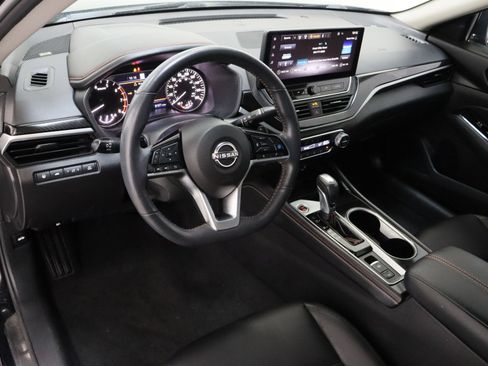 Used 2024 Nissan Altima 2.0 SR FWD image 13