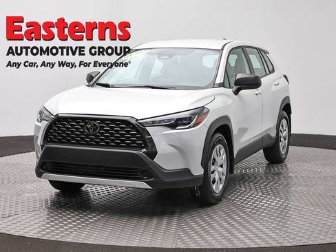 Used 2023 Toyota Corolla Cross L AWD/4WD image 1
