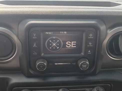 Used 2020 Jeep Wrangler Sport AWD/4WD image 19