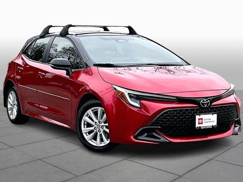 Used 2023 Toyota Corolla SE image 3