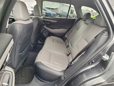 Used 2021 Subaru Outback Limited image 6