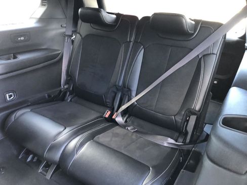 Certified 2023 Jeep Grand Cherokee L Altitude image 19