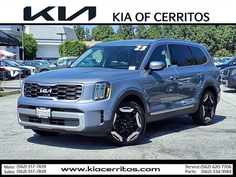 Used 2023 Kia Telluride S image 1