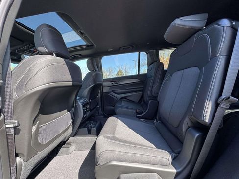 New 2026 Jeep Grand Cherokee L Laredo AWD/4WD image 16