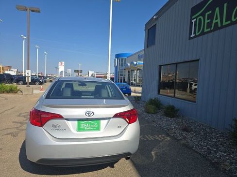 Used 2018 Toyota Corolla SE image 8