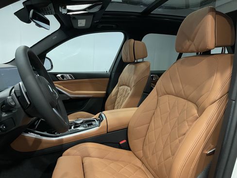 New 2026 BMW X5 xDrive40i w/ M Sport Package image 8