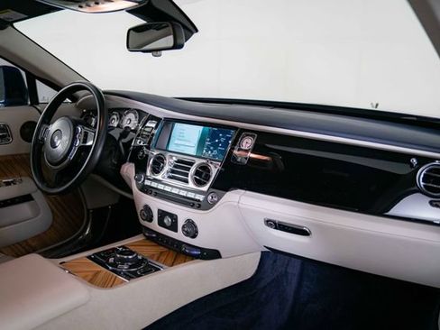 Used 2014 Rolls-Royce Wraith RWD image 27