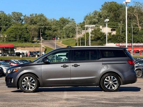 Used 2018 Kia Sedona SX FWD image 5