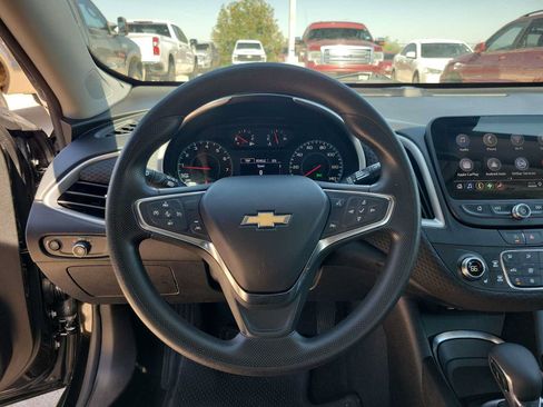 Used 2024 Chevrolet Malibu LT FWD image 19