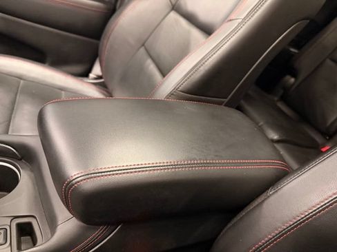 Used 2025 Dodge Durango R/T AWD/4WD image 34