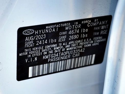 Used 2023 Genesis G70 2.0T w/ Sport Prestige Package image 38