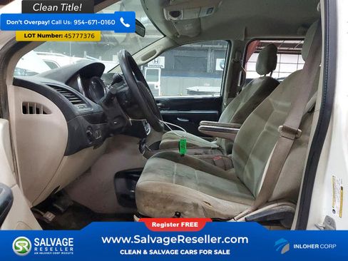 Used 2013 Dodge Grand Caravan SXT FWD image 9