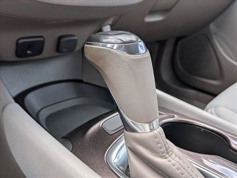 Used 2018 Chevrolet Malibu LS FWD image 12