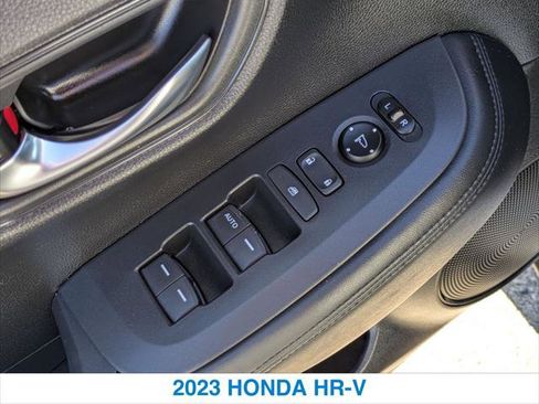 Certified 2023 Honda HR-V LX image 13