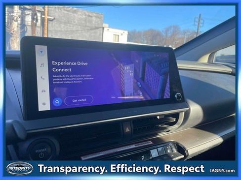 Certified 2023 Toyota Prius XLE image 27