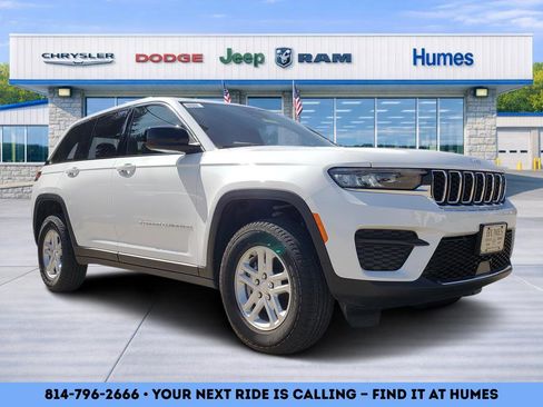 New 2025 Jeep Grand Cherokee Laredo w/ Luxury Tech Group I image 1