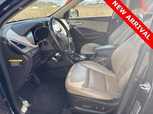 Used 2017 Hyundai Santa Fe SE Ultimate w/ SE Ultimate Tech Package 03 image 12