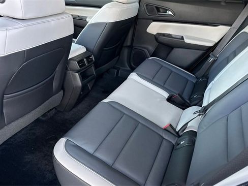 Used 2025 Honda Prologue Touring image 13