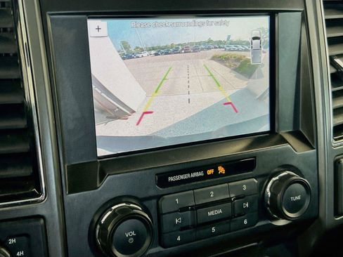 Used 2018 Ford F150 XLT w/ Equipment Group 302A Luxury AWD/4WD image 6