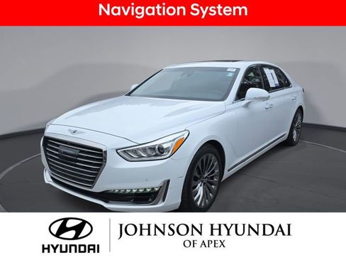 Used 2017 Genesis G90 3.3T Premium image 1