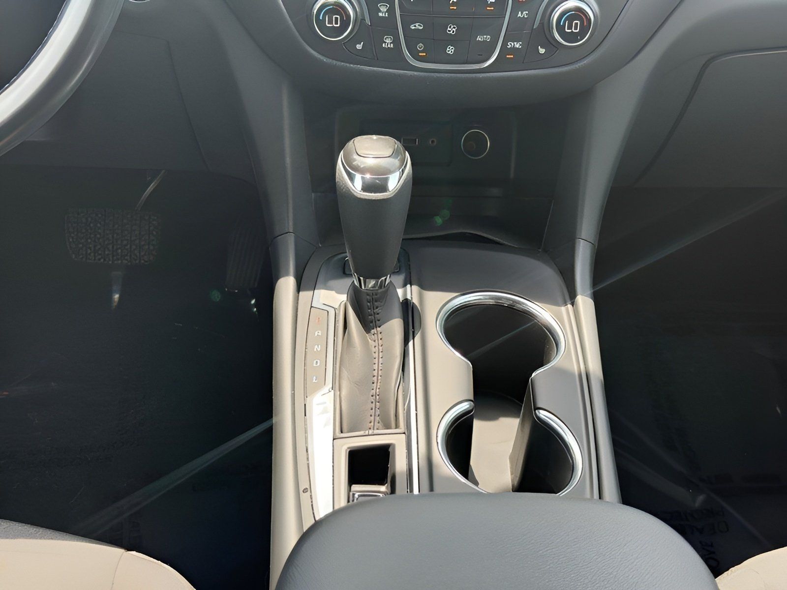 Used 2021 Chevrolet Equinox LT AWD/4WD image 36