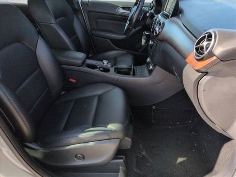 Used 2014 Mercedes-Benz B 250e image 16
