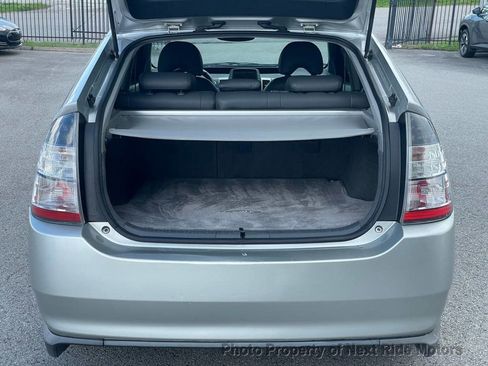 Used 2005 Toyota Prius FWD image 25
