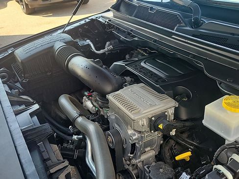 Used 2023 RAM 1500 Laramie AWD/4WD image 26