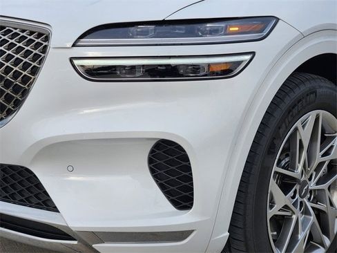 Used 2025 Genesis GV70 2.5T w/ Advanced Package image 5