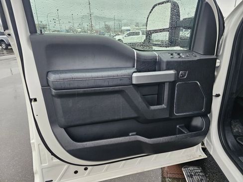 Used 2019 Ford F350 Platinum w/ FX4 Off-Road Package AWD/4WD image 16