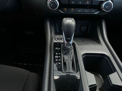 Used 2025 Nissan Sentra S image 20