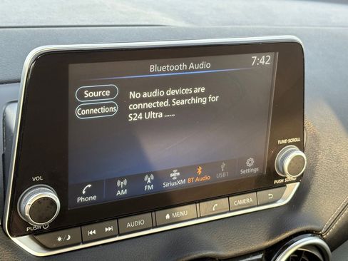 Certified 2024 Nissan Sentra SV FWD image 23