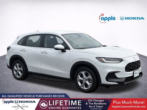 Used 2025 Honda HR-V LX image 1