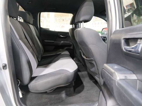 Used 2020 Toyota Tacoma TRD Sport image 23