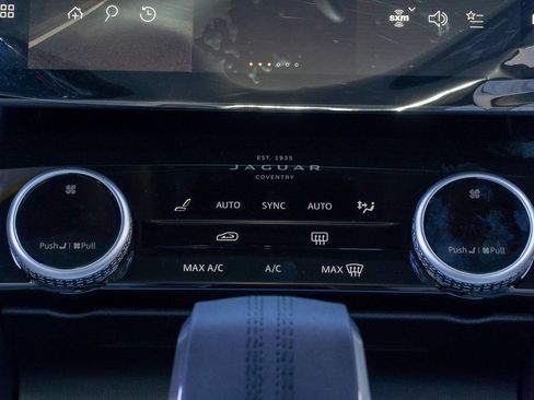 Used 2025 Jaguar F-PACE R-Dynamic S AWD/4WD image 16