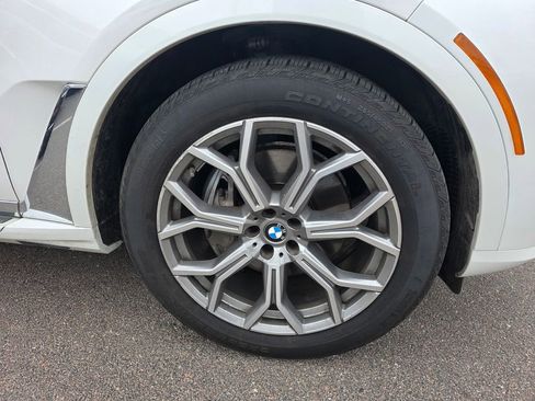 Used 2025 BMW X7 xDrive40i AWD/4WD image 5