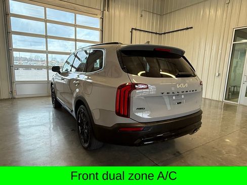 Used 2022 Kia Telluride SX w/ SX Prestige Package image 4