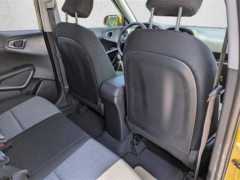 Used 2020 Kia Soul S FWD image 25