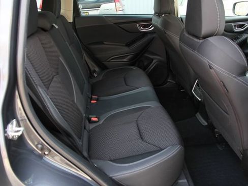 Used 2023 Subaru Forester Premium AWD/4WD image 34