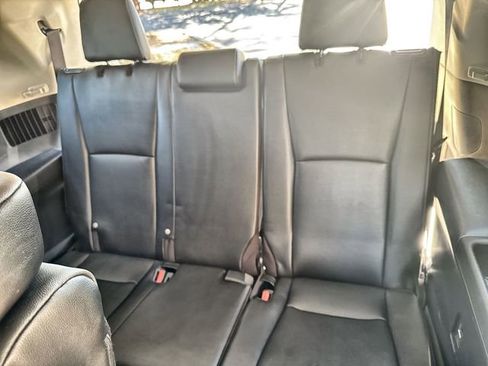 Used 2025 Toyota Grand Highlander AWD Hybrid image 32