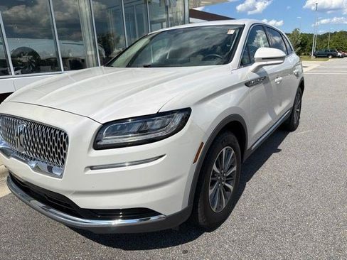 Used 2023 Lincoln Nautilus Reserve AWD/4WD image 9