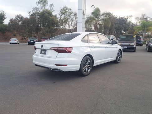 Used 2020 Volkswagen Jetta R-Line w/ R-Line Cold Weather Package image 5
