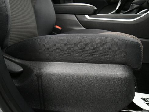 Certified 2025 Toyota Highlander LE image 29