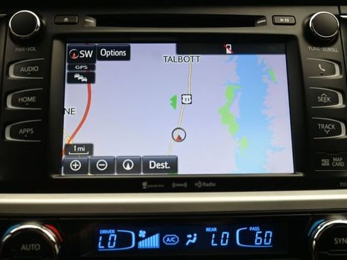 Used 2019 Toyota Highlander SE w/ Nightshade Edition FWD image 35