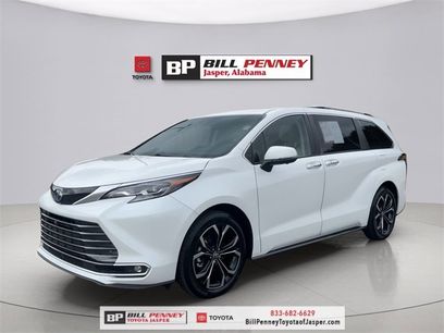 Used 2025 Toyota Sienna Platinum