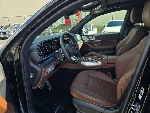 Used 2026 Mercedes-Benz GLS 450 4MATIC image 24