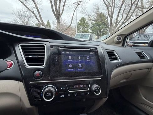 Used 2015 Honda Civic Hybrid Sedan image 18
