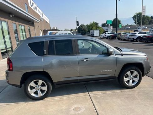 Used 2014 Jeep Compass Latitude AWD/4WD image 5