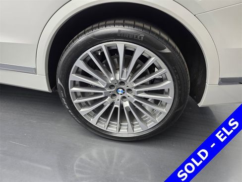 Used 2024 BMW X7 xDrive40i w/ Executive Package image 20