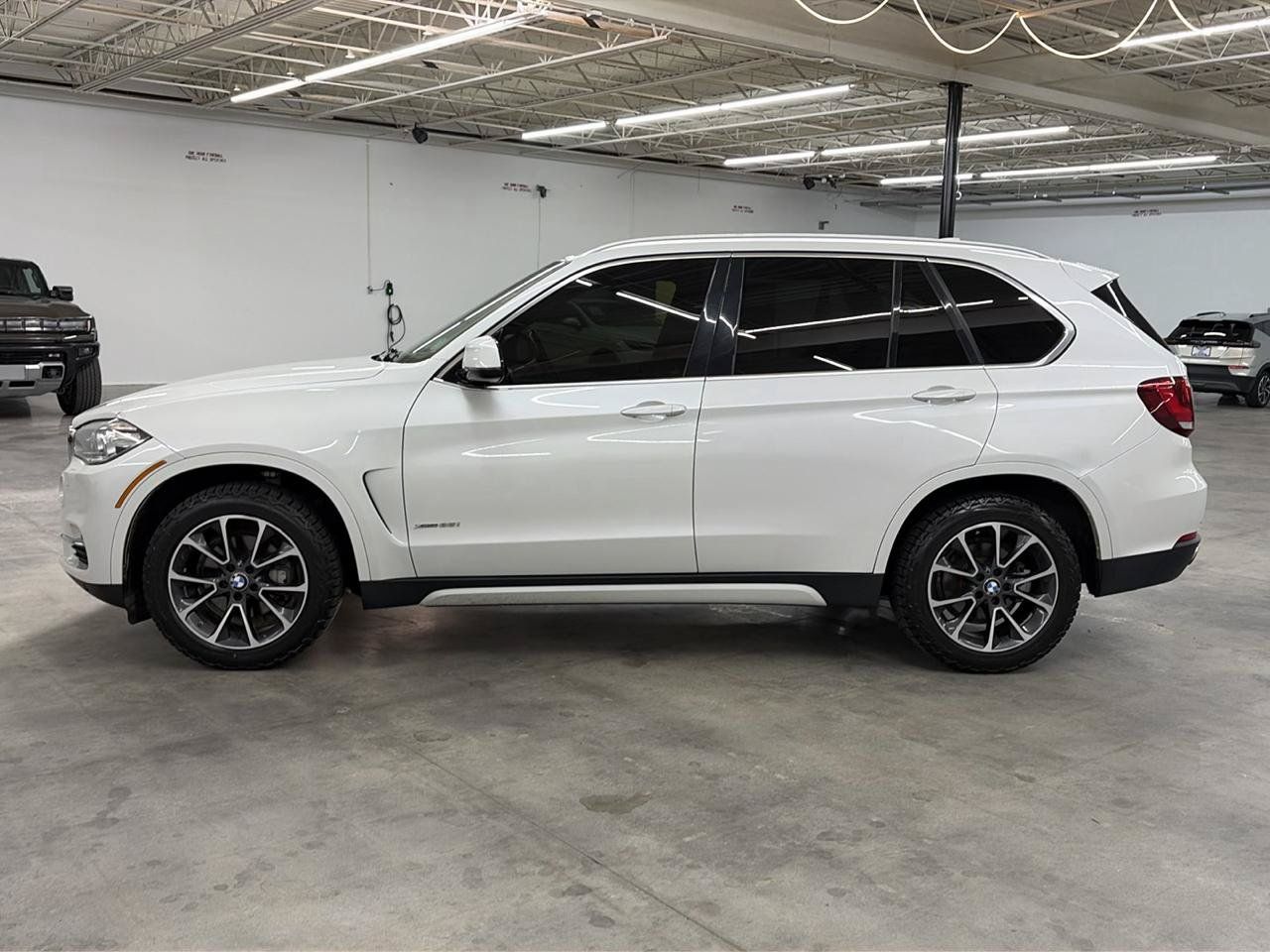 Used 2017 BMW X5 xDrive35i AWD/4WD image 12
